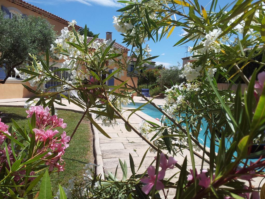 Les Portes Du Ventoux Saint Didier  Zimmer foto